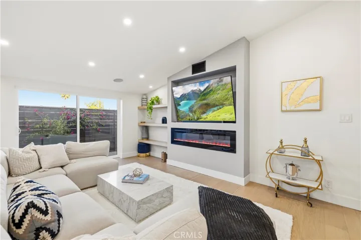 22263 Flanco, Woodland Hills, California 91364