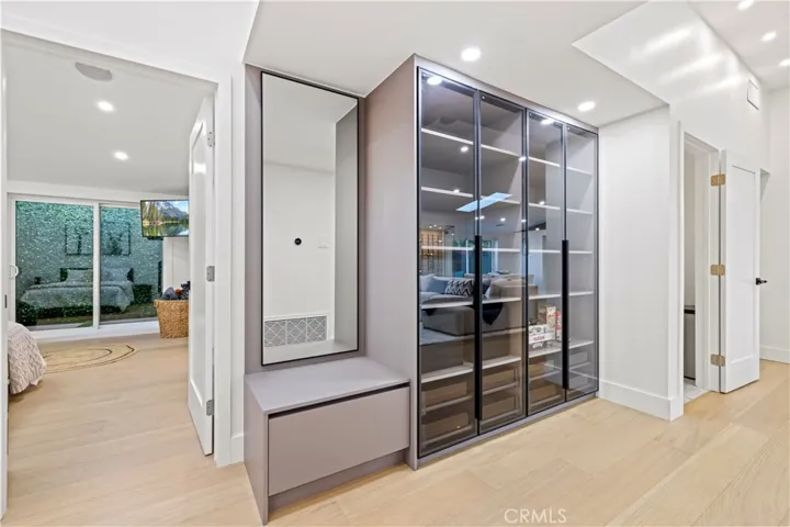 22263 Flanco, Woodland Hills, California 91364