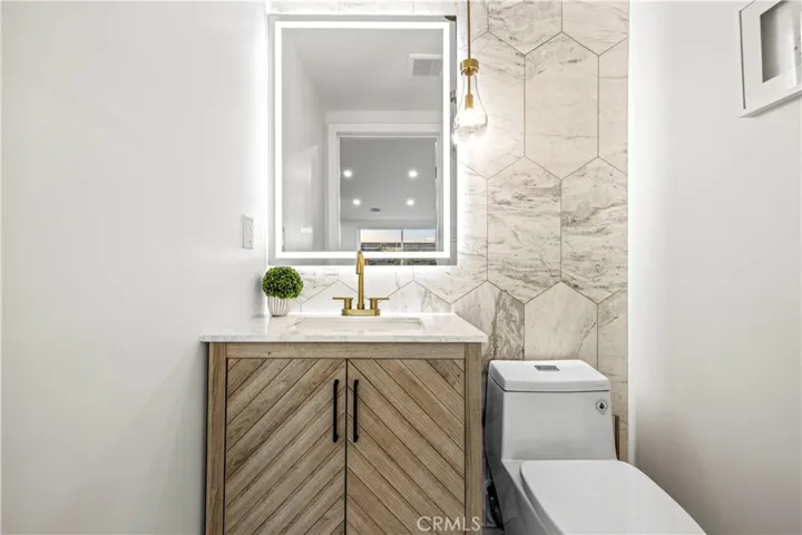 22263 Flanco, Woodland Hills, California 91364