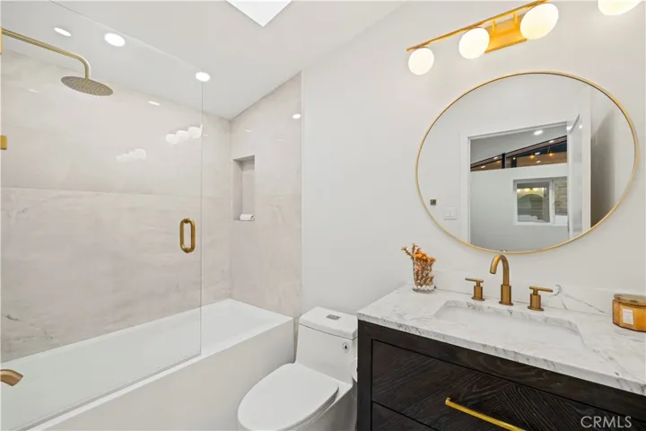 22263 Flanco, Woodland Hills, California 91364