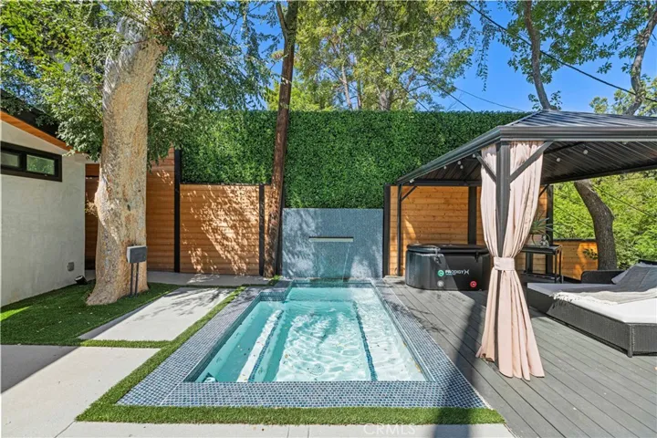 22263 Flanco, Woodland Hills, California 91364