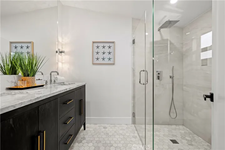 22263 Flanco, Woodland Hills, California 91364