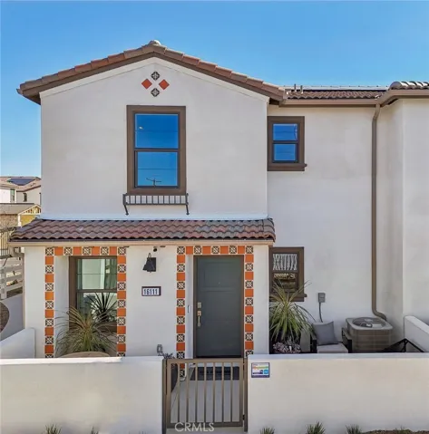MODEL HOME EXTERIOR