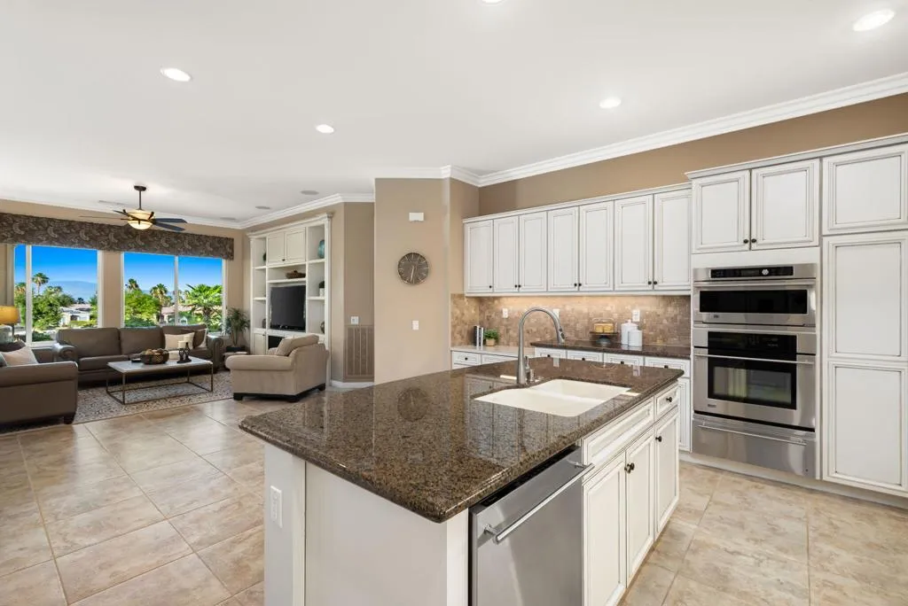 49-web-or-mls-JMCAntor_OPMG_0526_049
