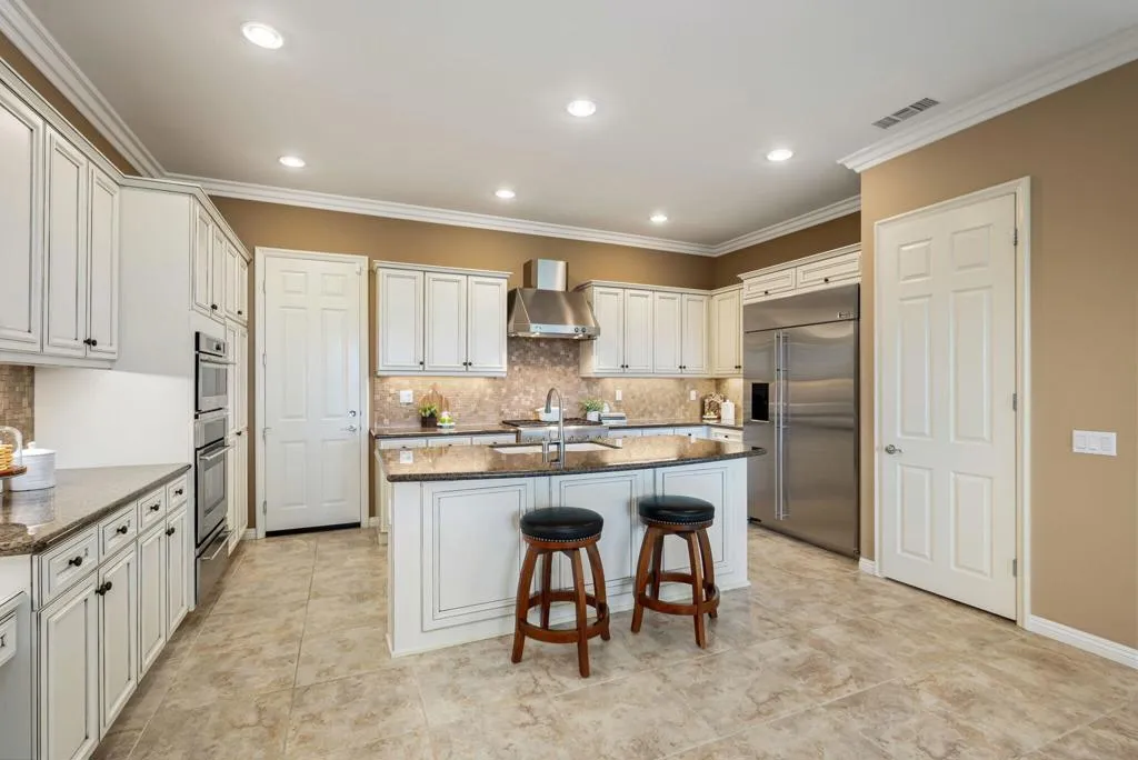 46-web-or-mls-JMCAntor_OPMG_0526_046