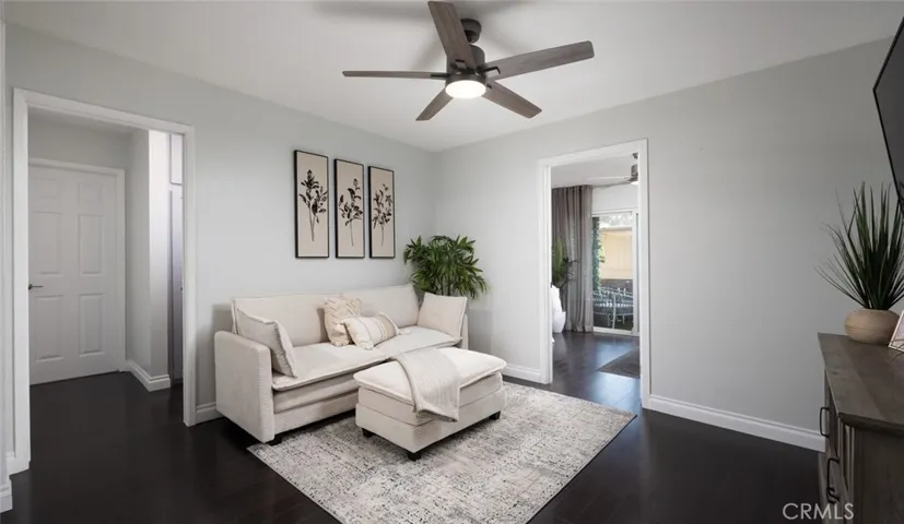 1000 W Macarthur Boulevard 11, Santa Ana, California 92707