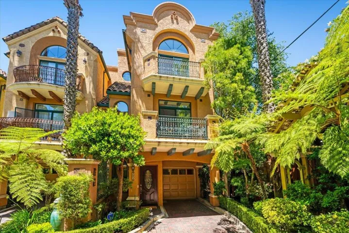 233 Villa Mar Vista, Santa Cruz, California 95060