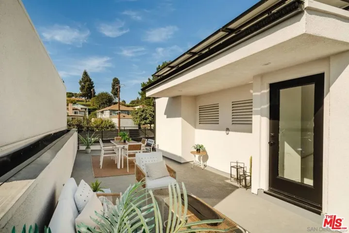 3851 N Riley Lane, Los Angeles, California 90065
