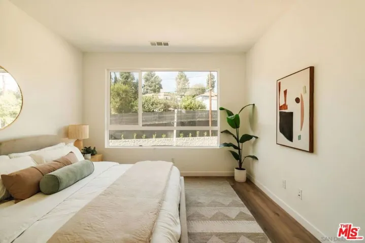 3851 N Riley Lane, Los Angeles, California 90065