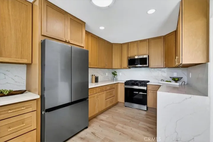 11131 Ticonderoga, Los Alamitos, California 90720