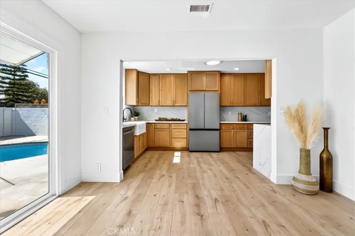 11131 Ticonderoga, Los Alamitos, California 90720
