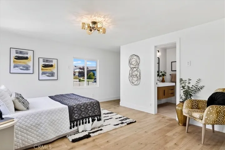 11131 Ticonderoga, Los Alamitos, California 90720
