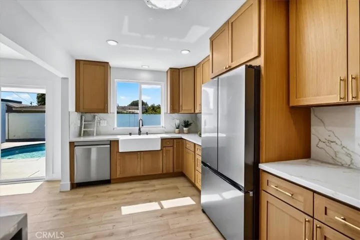 11131 Ticonderoga, Los Alamitos, California 90720