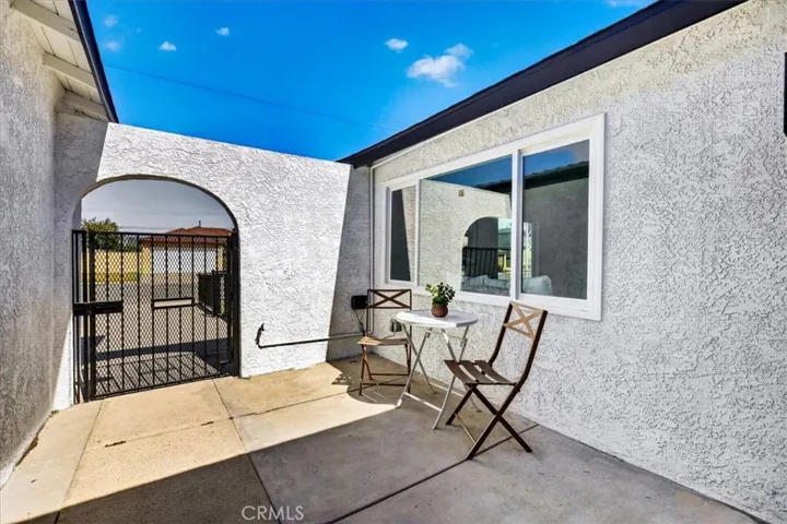 11131 Ticonderoga, Los Alamitos, California 90720