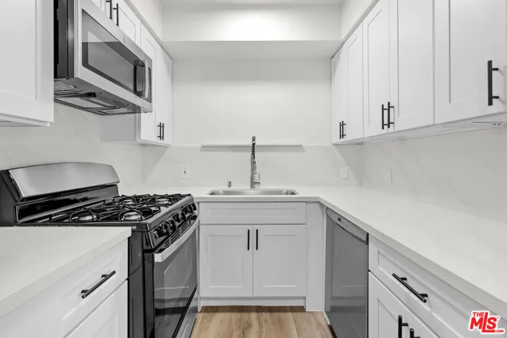 7825 W Manchester Avenue 22, Playa Del Rey, California 90293