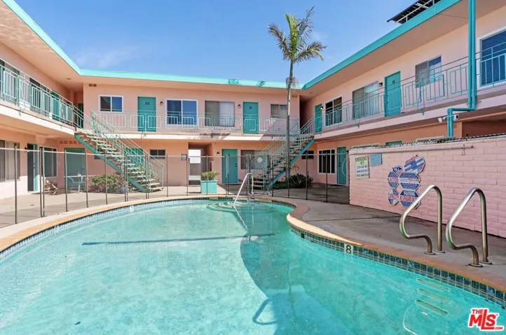 7825 W Manchester Avenue 22, Playa Del Rey, California 90293