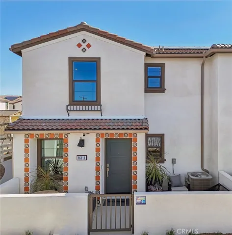 MODEL HOME EXTERIOR