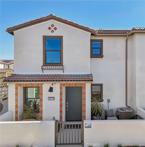 MODEL HOME EXTERIOR