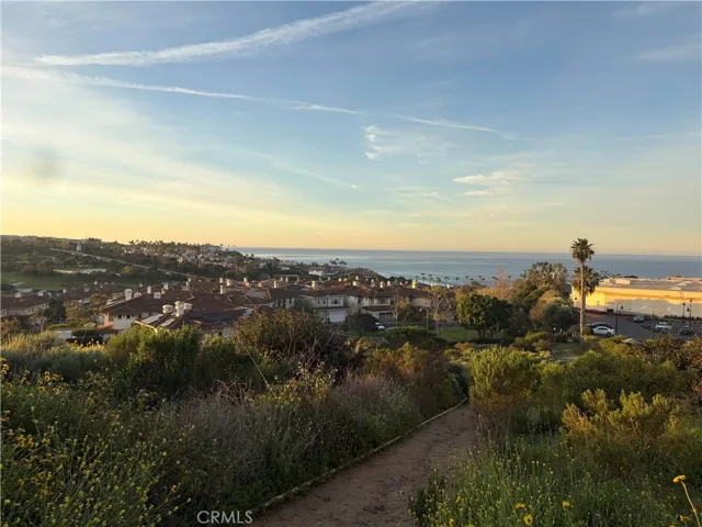 Private Trail to Beach