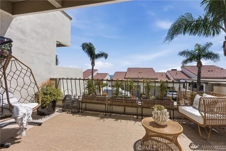 Large Front Patio
