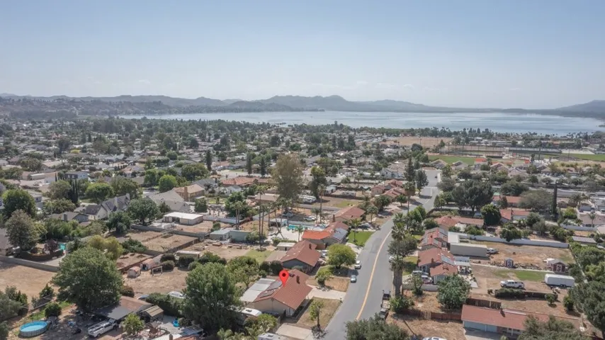 15640 Alvarado, Lake Elsinore, California 92530