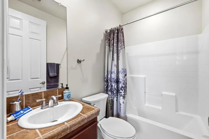 33-Bedroom 4 Bath