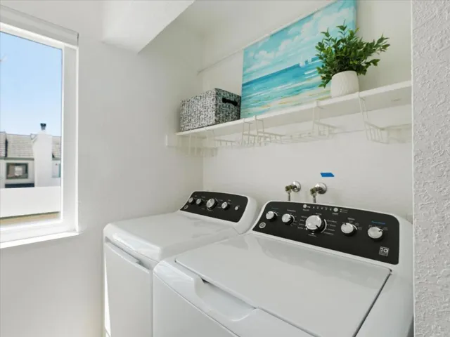 1712 Barrington Court, Santa Cruz, California 95065