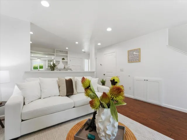 1712 Barrington Court, Santa Cruz, California 95065