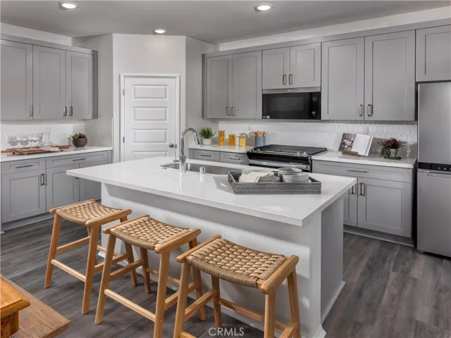 Photo is not of the actual home, but is an inspirational photo of builder’s model home and may depict options, furnishings, and/or decorator features that are not included