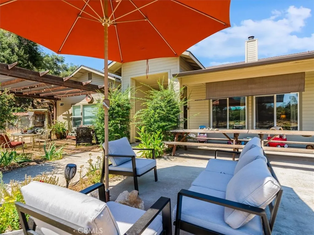 1575 Parkhill Road, Santa Margarita, California 93453 — photo 5