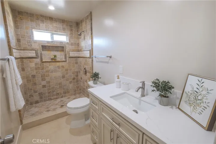 223 S Aprilia Ave, Compton, California 90220