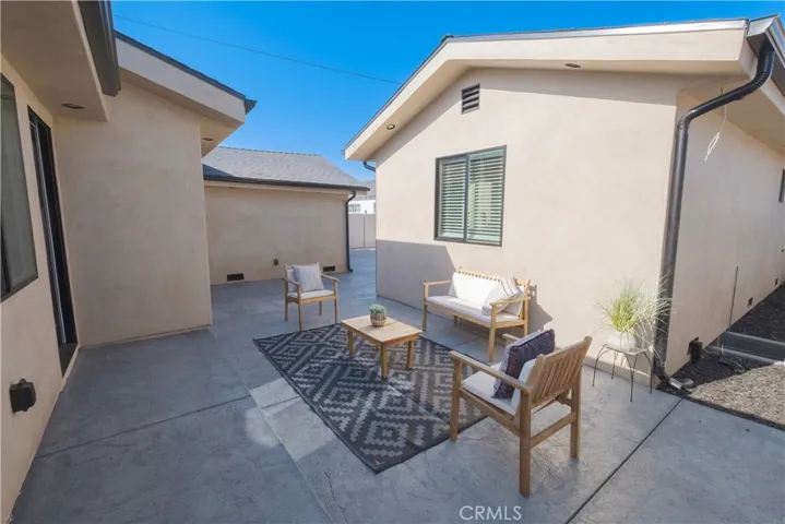223 S Aprilia Ave, Compton, California 90220