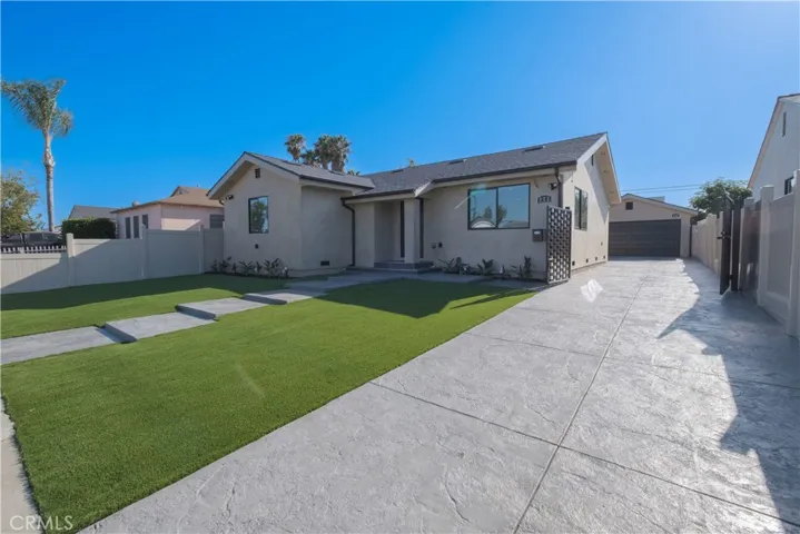 223 S Aprilia Ave, Compton, California 90220