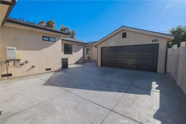 223 S Aprilia Ave, Compton, California 90220