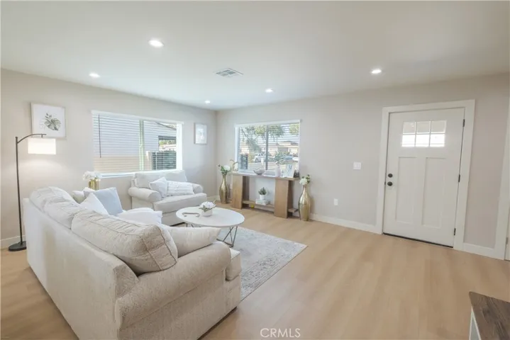 223 S Aprilia Ave, Compton, California 90220