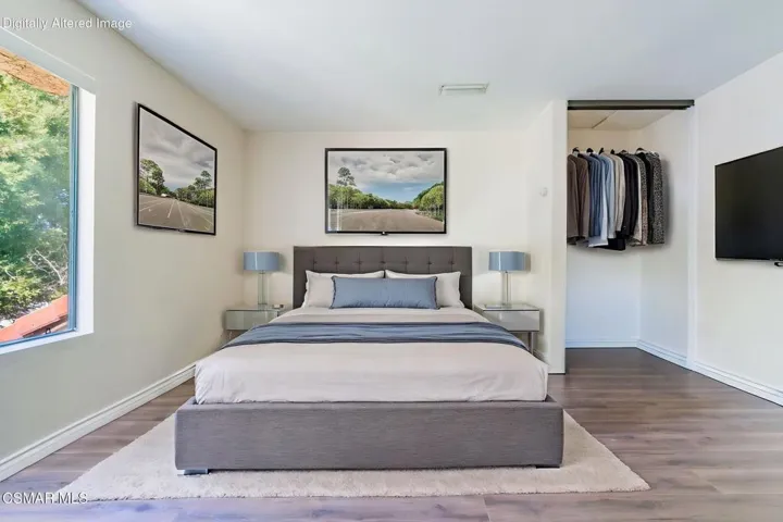 12 Primary Bedroom