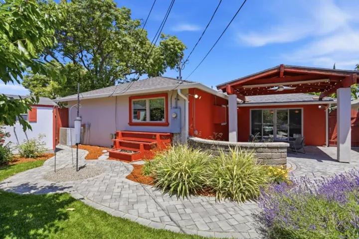 2194 Nobili Avenue, Santa Clara, California 95051