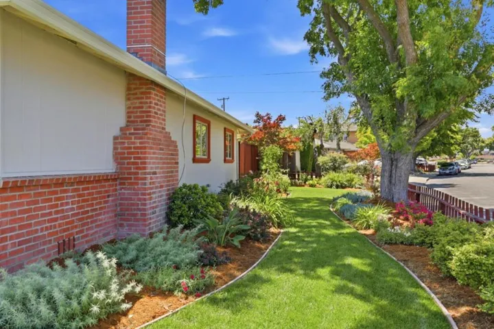 2194 Nobili Avenue, Santa Clara, California 95051