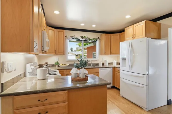 2194 Nobili Avenue, Santa Clara, California 95051