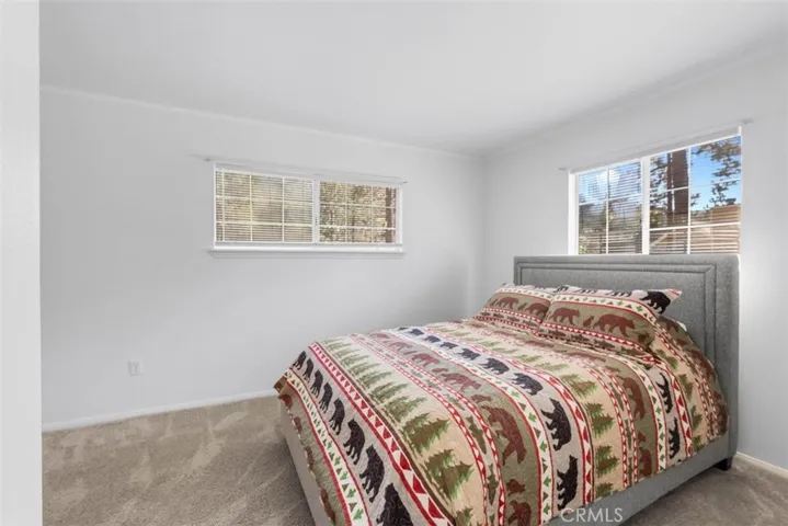 6285 Conifer, Wrightwood, California 92397