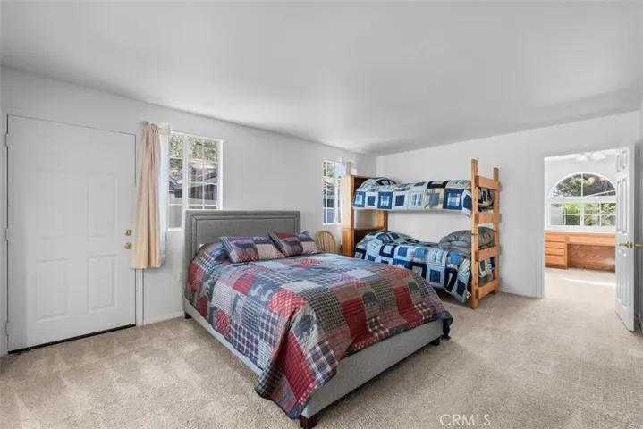 6285 Conifer, Wrightwood, California 92397