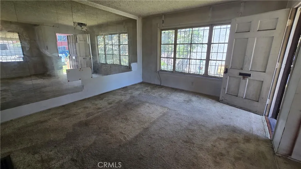 1605 E Orchard, Compton, California 90221 — photo 5