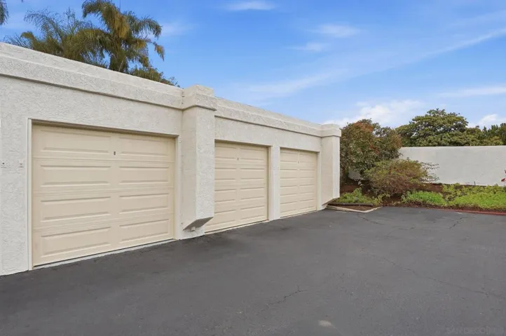 957 Firtree Pl., Carlsbad, California 92011