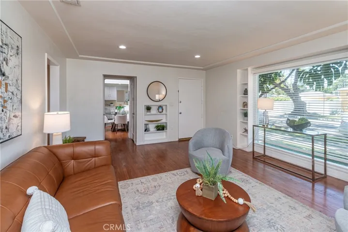240 N Keystone, Burbank, California 91506