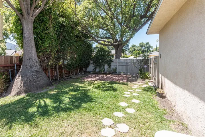 240 N Keystone, Burbank, California 91506