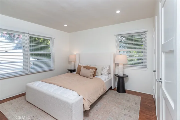 240 N Keystone, Burbank, California 91506