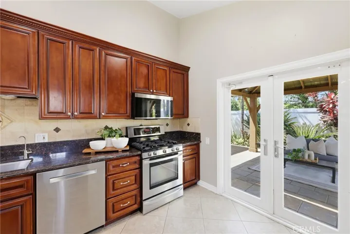 27151 El Retiro, Mission Viejo, California 92692
