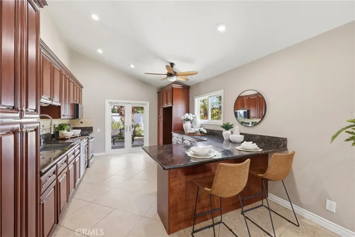 27151 El Retiro, Mission Viejo, California 92692