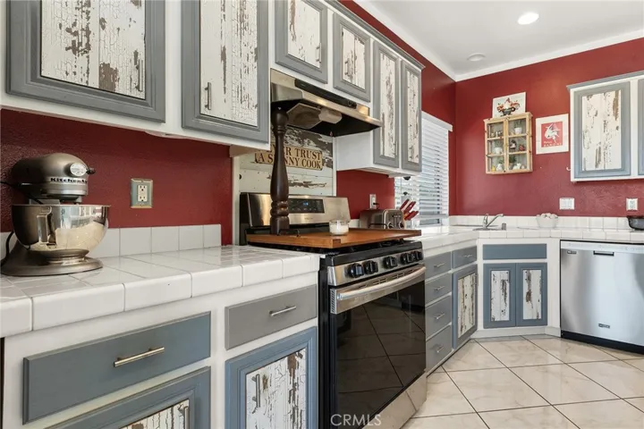Upgraded Cabinets