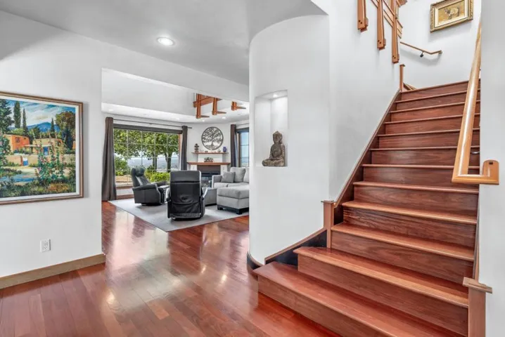 1205 Eagle Hill Road, Royal Oaks, California 95076